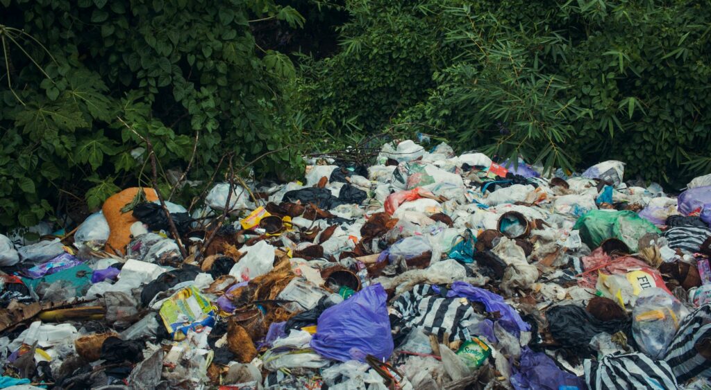 landfill pic don't trash, donate!